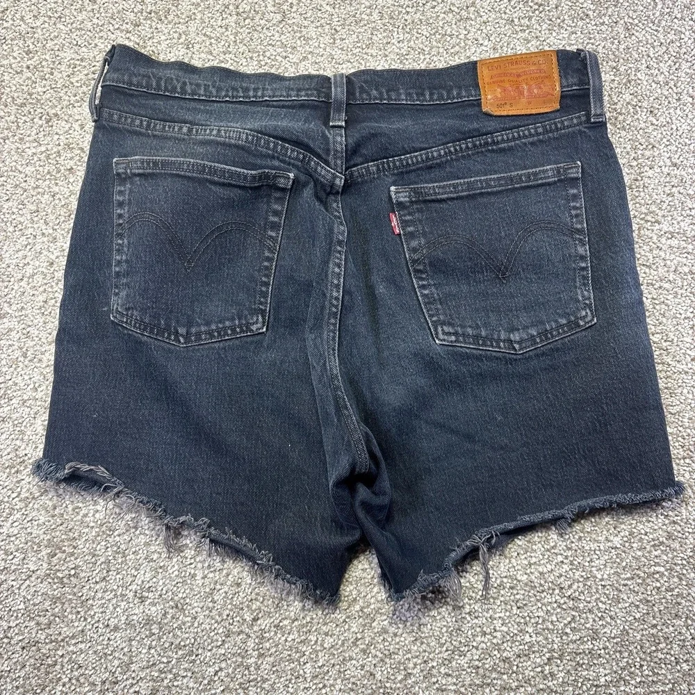 Levis 501 Shorts Mens‎ 32 Black Denim Button Fly Raw Hem Cutoff 6 Inseam